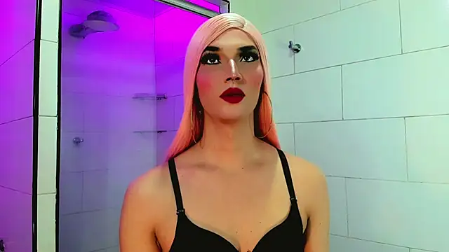 Victoria Kastelo online show from November 5, 7:14 pm