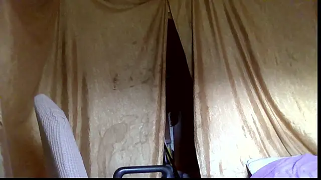 Snapshot of _Estelitta_5 chatting on July 7, 7:23 am Estelitta 5 online show from July 7, 7:23 am