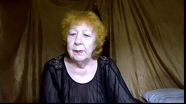 Snapshot of _Estelitta_5 chatting on July 13, 9:34 am Estelitta 5 online show from July 13, 9:34 am