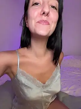 Snapshot of _Juliette chatting on May 31, 7:15 pm Juliette online show from May 31, 7:15 pm