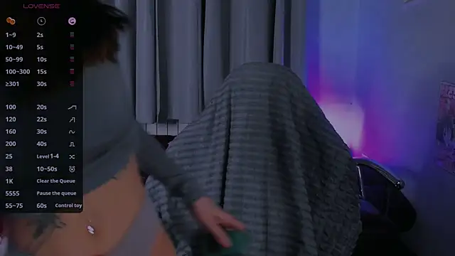 ashleyro1 online show from November 12, 1:00 pm