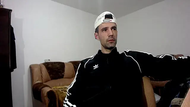 I like older menn online show from February 12, 5:46 am