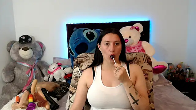 Lorenahot 06 online show from November 11, 6:41 pm