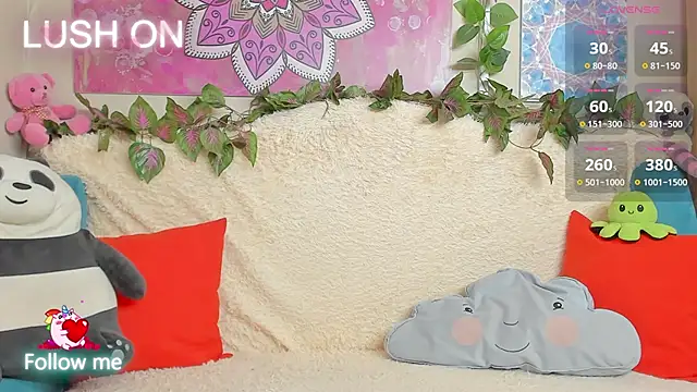 Snapshot of Ann_EX_Mooni chatting on December 4, 7:17 am Ann EX Mooni online show from December 4, 7:17 am