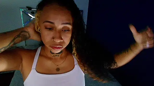 cattaleeyaa online show from December 18, 2:53 am