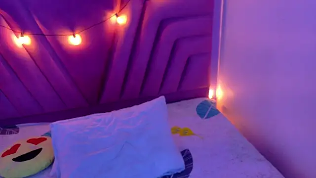 cattaleeyaa online show from January 11, 1:16 pm