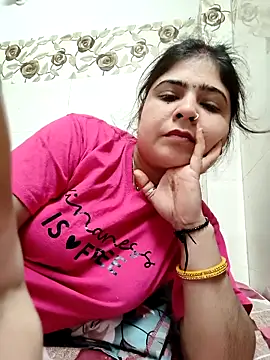 Snapshot of Husnpari20 chatting on March 8, 5:54 pm Husnpari20 online show from March 8, 5:54 pm