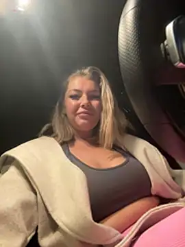 Snapshot of GabyHofstede chatting on April 24, 8:55 pm GabyHofstede online show from April 24, 8:55 pm