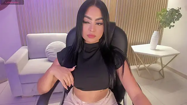 sarawinstone online show from January 16, 7:41 pm