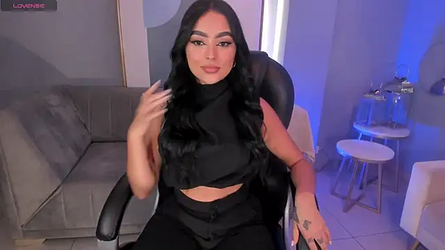 sarawinstone online show from January 25, 7:39 pm