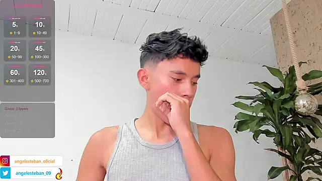 Snapshot of Angel_esteban_fx chatting on January 31, 7:07 am Angel esteban fx online show from January 31, 7:07 am