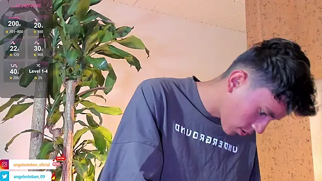 Snapshot of Angel_esteban_fx chatting on February 6, 7:35 am Angel esteban fx online show from February 6, 7:35 am