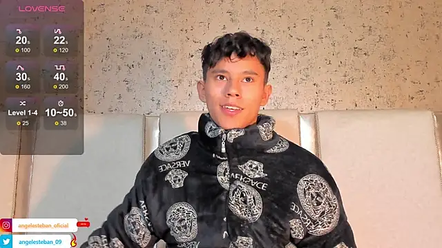 Snapshot of Angel_esteban_fx chatting on February 13, 7:03 am Angel esteban fx online show from February 13, 7:03 am