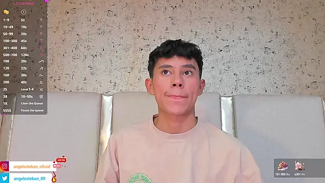 Snapshot of Angel_esteban_fx chatting on February 20, 3:45 am Angel esteban fx online show from February 20, 3:45 am