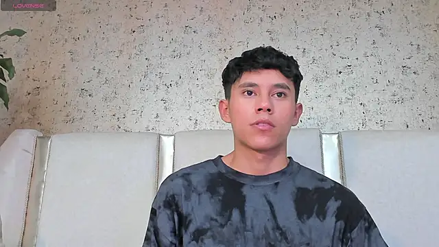 Snapshot of Angel_esteban_fx chatting on February 22, 3:45 am Angel esteban fx online show from February 22, 3:45 am