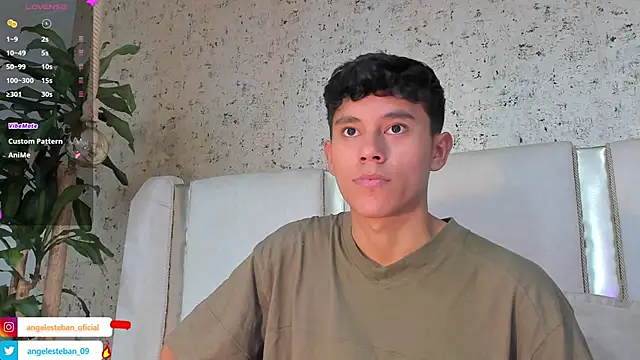 Snapshot of Angel_esteban_fx chatting on February 25, 3:42 am Angel esteban fx online show from February 25, 3:42 am