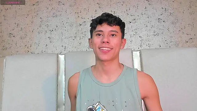 Snapshot of Angel_esteban_fx chatting on March 1, 7:30 am Angel esteban fx online show from March 1, 7:30 am