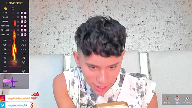 Snapshot of Angel_esteban_fx chatting on March 5, 9:49 am Angel esteban fx online show from March 5, 9:49 am