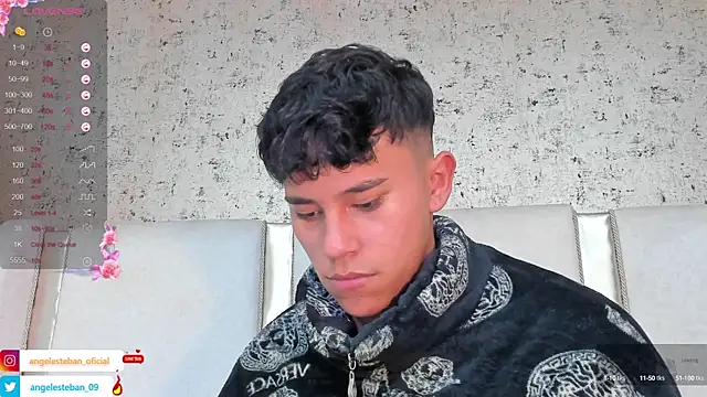 Snapshot of Angel_esteban_fx chatting on March 6, 10:09 am Angel esteban fx online show from March 6, 10:09 am