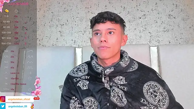 Snapshot of Angel_esteban_fx chatting on March 7, 6:57 am Angel esteban fx online show from March 7, 6:57 am