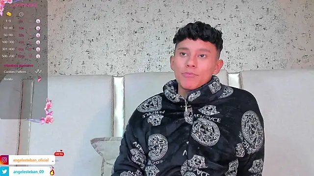 Snapshot of Angel_esteban_fx chatting on March 7, 10:02 am Angel esteban fx online show from March 7, 10:02 am