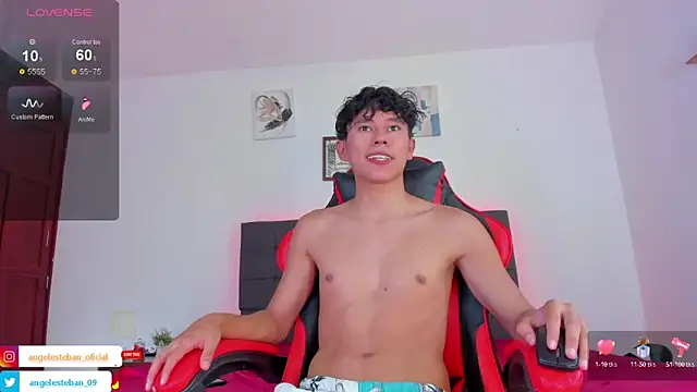 Snapshot of Angel_esteban_fx chatting on October 4, 8:40 pm Angel esteban fx online show from October 4, 8:40 pm