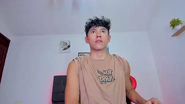 Snapshot of Angel_esteban_fx chatting on October 7, 3:58 am Angel esteban fx online show from October 7, 3:58 am