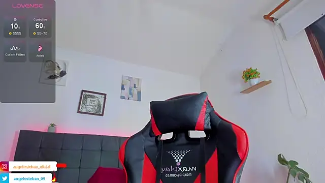 Snapshot of Angel_esteban_fx chatting on October 11, 3:39 am Angel esteban fx online show from October 11, 3:39 am