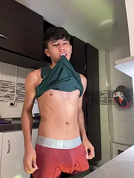 Snapshot of Angel_esteban_fx chatting on March 5, 4:52 am Angel esteban fx online show from March 5, 4:52 am