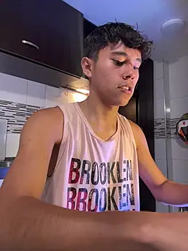 Snapshot of Angel_esteban_fx chatting on March 10, 12:37 am Angel esteban fx online show from March 10, 12:37 am