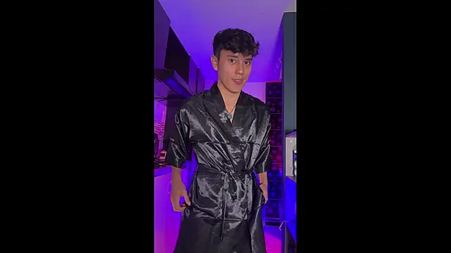 Snapshot of Angel_esteban_fx chatting on March 15, 5:13 am Angel esteban fx online show from March 15, 5:13 am