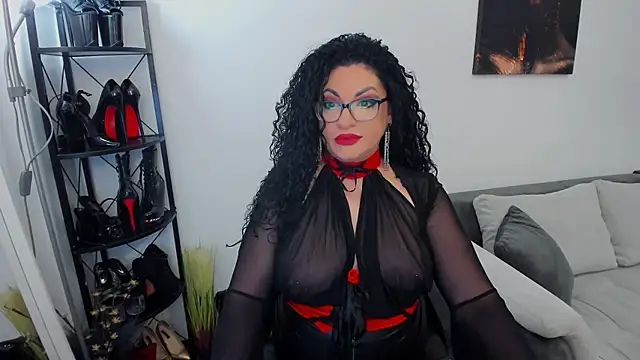 Snapshot of Wicked_Hilde chatting on February 6, 7:56 am Wicked Hilde online show from February 6, 7:56 am
