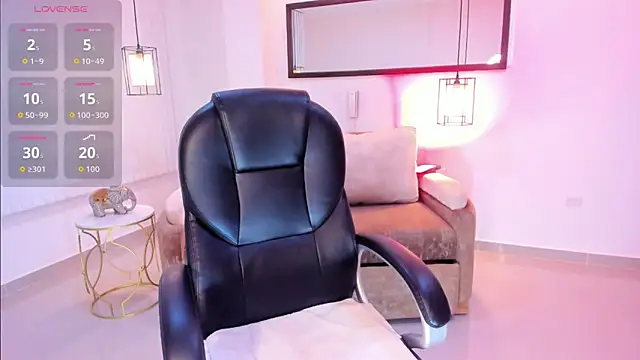 Aida adams online show from March 1, 11:45 am