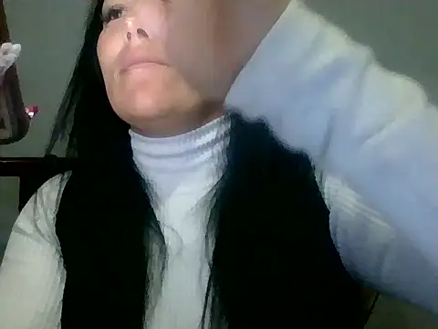 Laura martin  online show from February 12, 12:58 am