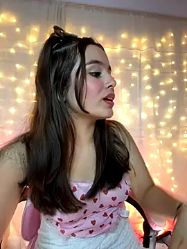 Juanelopez1 online show from November 12, 3:18 am