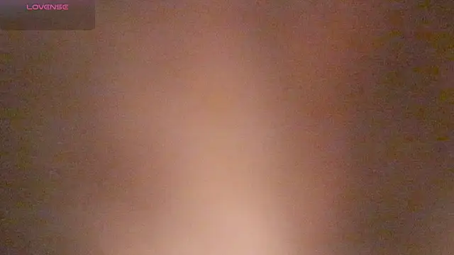 Snapshot of anniek chatting on March 16, 6:23 pm anniek online show from March 16, 6:23 pm