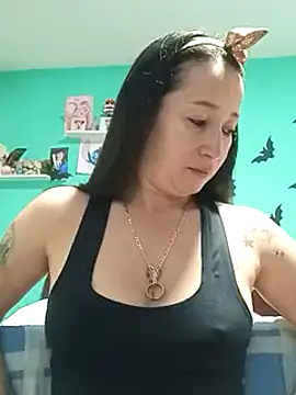 emilypoppy3 online show from December 19, 1:18 pm