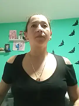 emilypoppy3 online show from December 24, 7:11 pm