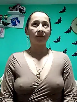 emilypoppy3 online show from January 9, 8:11 pm