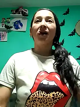 emilypoppy3 online show from January 28, 8:04 pm