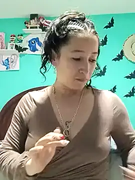 emilypoppy3 online show from March 1, 2:37 am