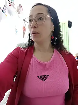 Snapshot of emilypoppy3 chatting on August 1, 12:59 pm emilypoppy3 online show from August 1, 12:59 pm