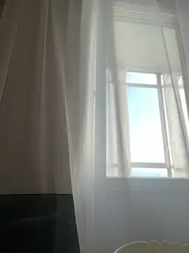 Snapshot of NewLale chatting on October 25, 2:52 am NewLale online show from October 25, 2:52 am