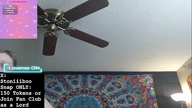 Snapshot of Stoniiiboo chatting on March 31, 1:11 pm Stoniiiboo online show from March 31, 1:11 pm