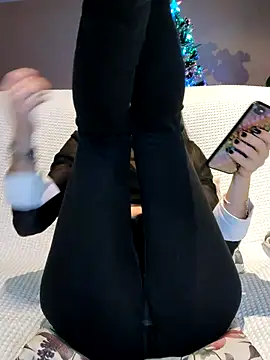 Melody87 online show from December 13, 7:53 pm