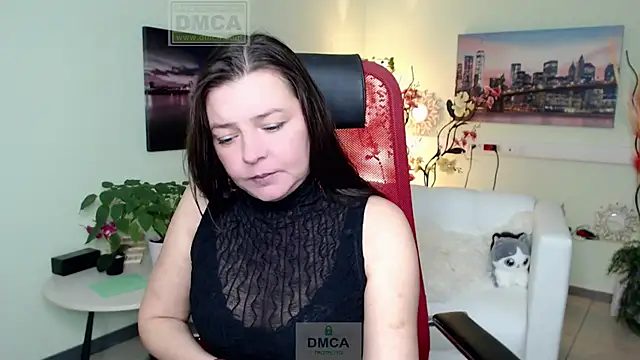 Snapshot of Lily_flower7 chatting on November 6, 4:13 am Lily flower7 online show from November 6, 4:13 am