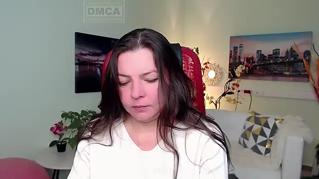 Snapshot of Lily_flower7 chatting on November 21, 4:44 am Lily flower7 online show from November 21, 4:44 am