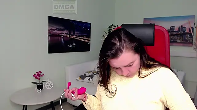 Snapshot of Lily_flower7 chatting on December 1, 5:01 am Lily flower7 online show from December 1, 5:01 am