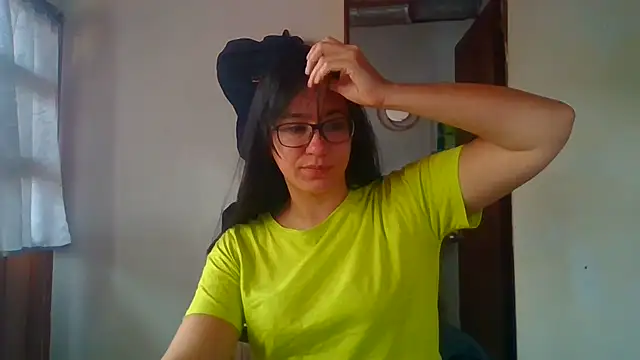 brittanycheeks online show from February 18, 5:31 pm