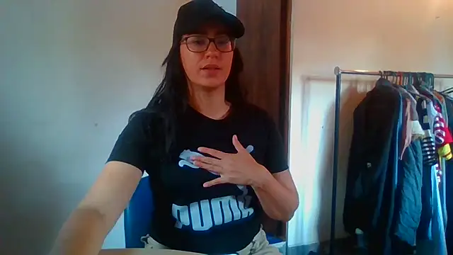 brittanycheeks online show from March 10, 8:12 pm